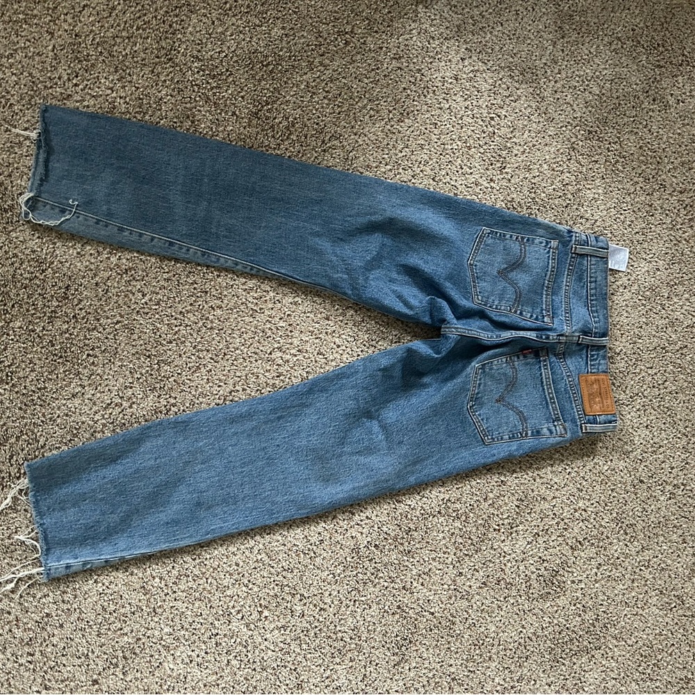 Levi Wedgie Straight Leg Jeans - Picture 2 of 2